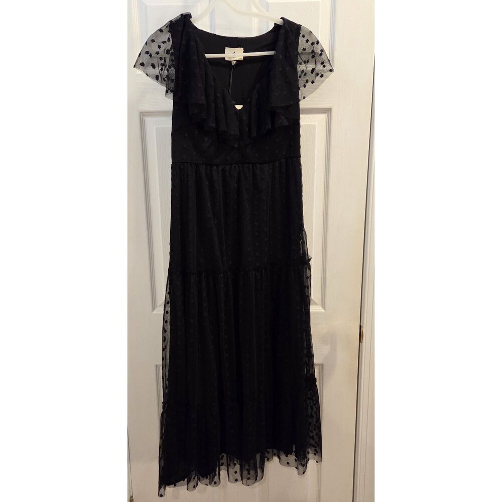 Tuckernuck Black Onyx Giselle Gown Size Small Floral Tulle Embroidery Elegant - Picture 2 of 9